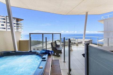 Redvue Luxury Apartments - Sunshine Coast Tourism 1