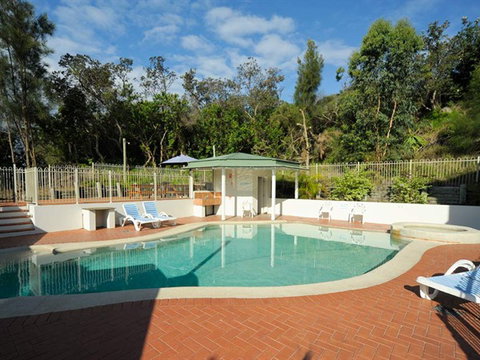 Whale Watch Resort Apartments - Sunshine Coast Tourism 2