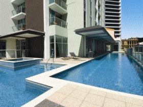 Oaks Festival Towers - Holiday Sunshine Coast