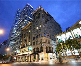 Manor Apartment Hotel - Holiday Sunshine Coast 0