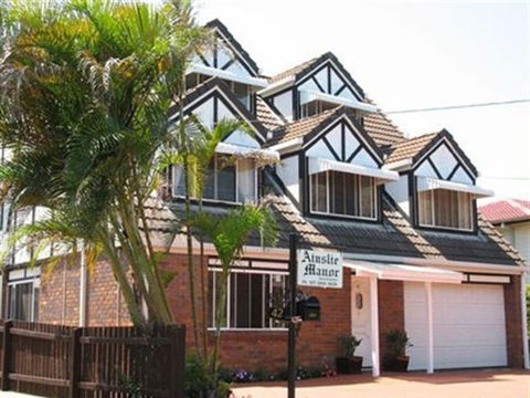 Ainslie Manor BandB - Holiday Sunshine Coast 0
