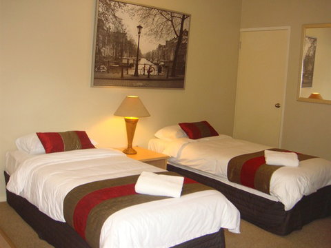 Brisbane Street Studios - Sunshine Coast Tourism 1