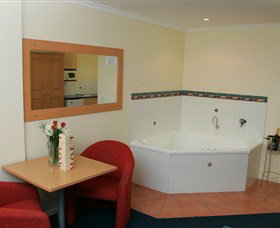 Browns Plains Motor Inn - Sunshine Coast Tourism 2
