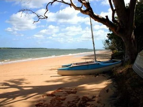 Coochie Katandra Holiday Units - Sunshine Coast Tourism 0