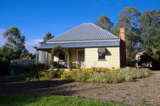 Mary Anns Cottage - Sunshine Coast Tourism 0