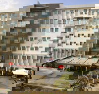 Metro Hotel Ipswich International - Holiday Sunshine Coast