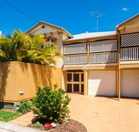 Cream Gables Bed and Breakfast - Holiday Sunshine Coast