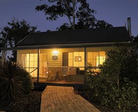 Lakes Entrance Waverley House Cottages - Sunshine Coast Tourism 4
