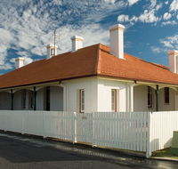 Assistant Lighthouse Keeper's Cottages - Byron Bay - Sunshine Coast Tourism