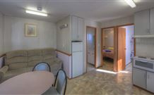 Highway Tourist Village And Caravan Park - Sunshine Coast Tourism 1