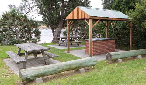Sandon River Campground - Sunshine Coast Tourism 1