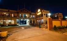 Albury Paddlesteamer Motel - Albury - Holiday Sunshine Coast 0
