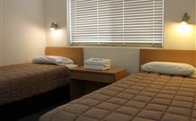 Armidale Motel - Holiday Sunshine Coast 1
