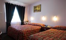 Artesian Motor Inn And Restaurant - Sunshine Coast Tourism 0