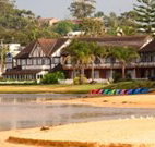 Clan Lakeside Lodge - Sunshine Coast Tourism