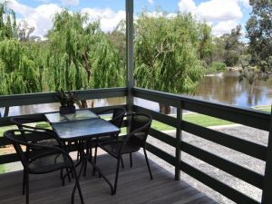 Euston Riverfront Caravan Park And Cafe - Sunshine Coast Tourism 1