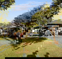 Kismet Riverside Lodge - Sunshine Coast Tourism