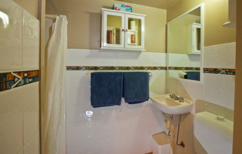 Jerrabomberra Lodge - Charlotte Pass - Holiday Sunshine Coast 7