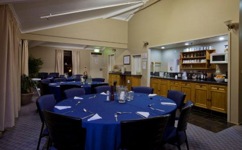 Jerrabomberra Lodge - Charlotte Pass - Holiday Sunshine Coast 8