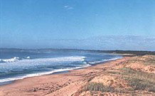 Hibiscus Lakeside Motel - Sunshine Coast Tourism 0