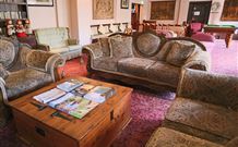 Hotel Blue - Katoomba - Sunshine Coast Tourism 0