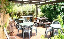 Lakefront Motel - Holiday Sunshine Coast 2