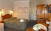 New England Motor Inn - Armidale - Holiday Sunshine Coast 4
