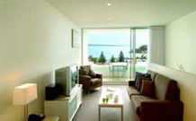 Oaks Lure - Nelson Bay - Sunshine Coast Tourism 0