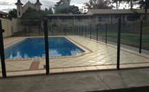 Oasis Motel - Holiday Sunshine Coast 0