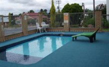 Settlers Motor Inn - Tenterfield - Sunshine Coast Tourism 1