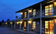 Statesman Motor Inn - Corowa - Holiday Sunshine Coast 1