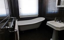 Mates Gully Boutique Accommodation - - Sunshine Coast Tourism 1