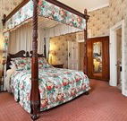 The Old George and Dragon Guesthouse - - Holiday Sunshine Coast