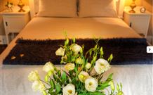 Winton Luxury Bed And Breakfast - Sunshine Coast Tourism 0