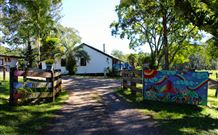 Nimbin Rox YHA - Holiday Sunshine Coast 3