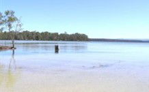 A Paradise Bungalow Waterfront - Holiday Sunshine Coast 1