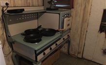 Aberfeldie Cottage B And B - Holiday Sunshine Coast 3
