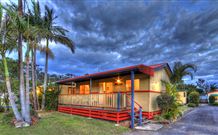 Andrea's Houses - Frangipani House - Sunshine Coast Tourism 0