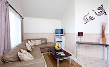 Bluegums Cabins - Sunshine Coast Tourism 5