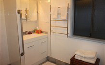 Cockatoo Cottage Pooncarie - Sunshine Coast Tourism 3