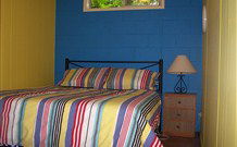 Halls Country Cottages - Sunshine Coast Tourism 0