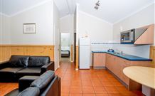 Ocean Dreaming Holiday Units - Sunshine Coast Tourism 1