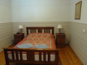 About Town Cottages - Yellow Gum Cottage - Holiday Sunshine Coast 0