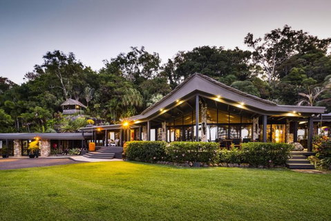 Trinity Beach Palace - Holiday Sunshine Coast 23