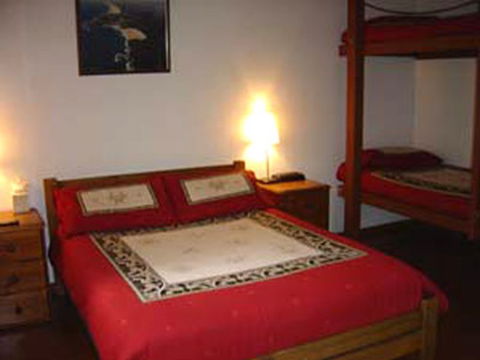 Port Stephens YHA - Sunshine Coast Tourism 3