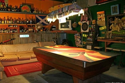 Port Stephens YHA - Sunshine Coast Tourism 5