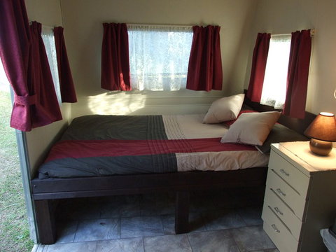 Batemans Bay YHA - Holiday Sunshine Coast 2