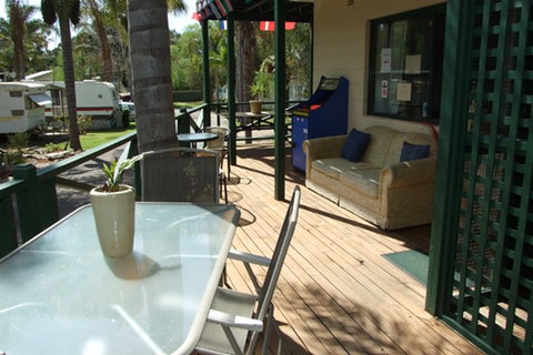 Batemans Bay YHA - Holiday Sunshine Coast 6