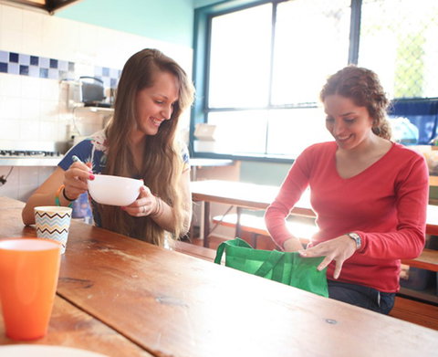 Sydney, Cronulla Beach YHA - Sunshine Coast Tourism 4