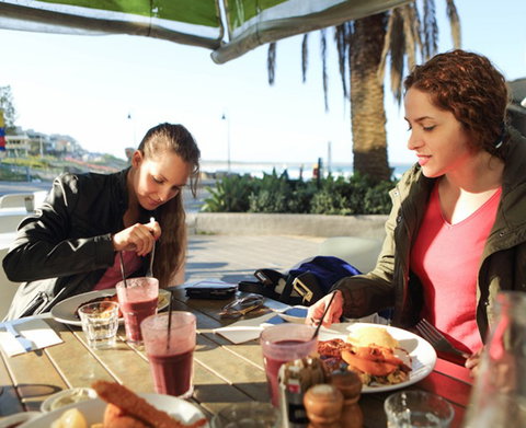 Sydney, Cronulla Beach YHA - Sunshine Coast Tourism 8